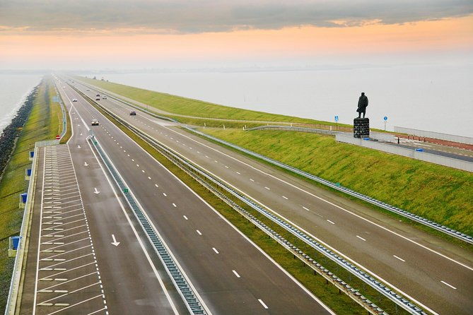 northern-highlights-tour-visit-4-magnificent-places-from-amsterdam