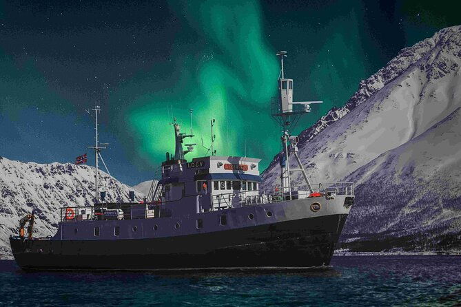 northern-light-cruise-on-the-vintage-vessel-ms-stronstad