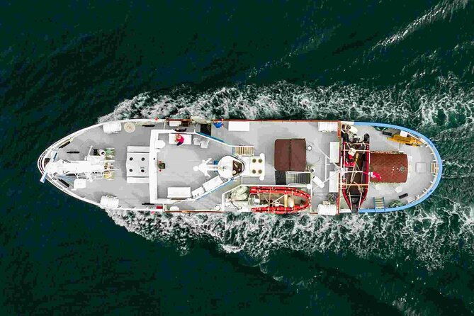 northern-light-cruise-on-the-vintage-vessel-ms-stronstad