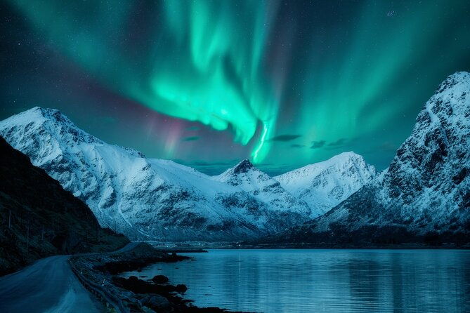 northern-light-hunt-in-tromso-wifi-included