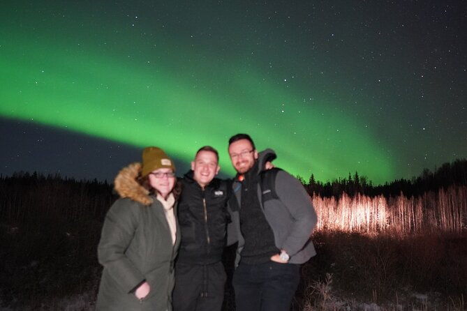 northern-lights-and-aurora-photgraphy-with-warm-geodesic-dome