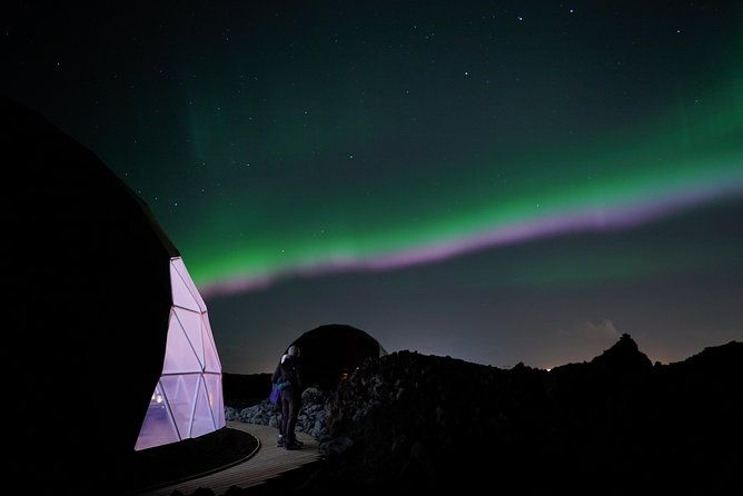 northern-lights-aurora-basecamp-observatory-guided-experience