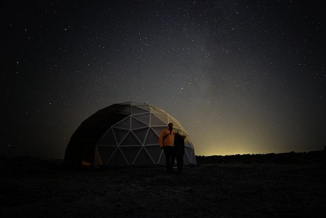 northern-lights-aurora-basecamp-observatory-guided-experience