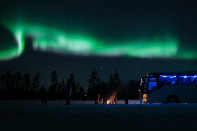 northern-lights-big-bus-chase
