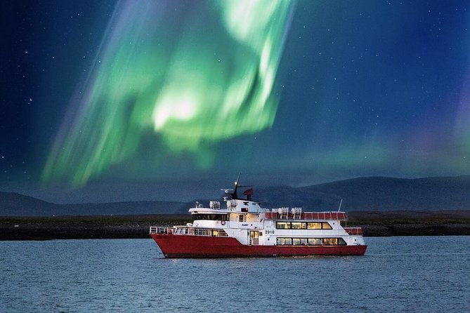 northern-lights-cruise-from-downtown-reykjavik