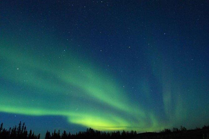 northern-lights-experience-and-cabin-dinner
