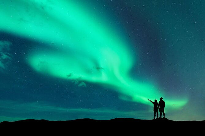 northern-lights-experience-from-anchorage-a-season-wonder