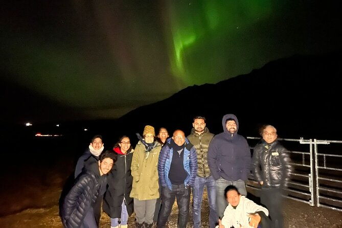 northern-lights-guided-tour-with-professional-photos-2