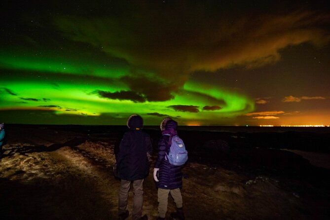 northern-lights-hunt-and-jeep-tour-with-a-photographer