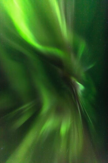 northern-lights-hunt-private-tour
