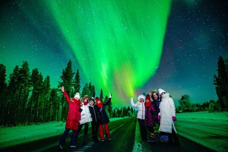 northern-lights-hunting-adventure-in-lapland-3