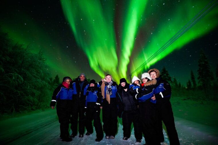 northern-lights-hunting-adventure-in-lapland-3
