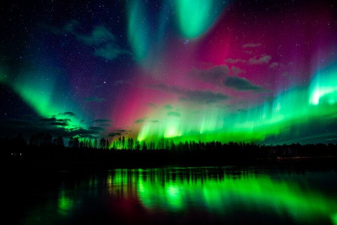 northern-lights-hunting-adventure-in-lapland