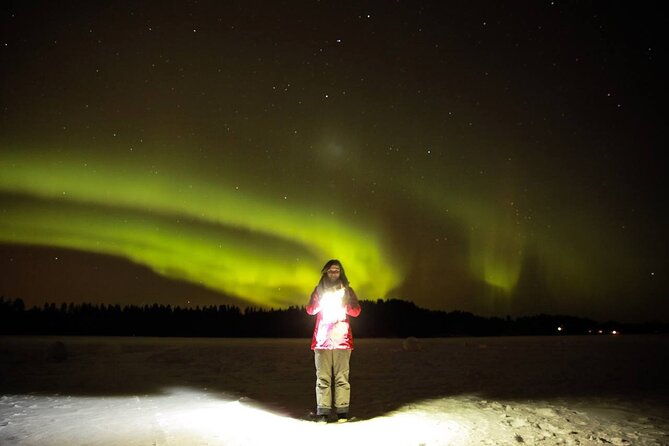 northern-lights-hunting-photo-tour-with-bbq-small-groups