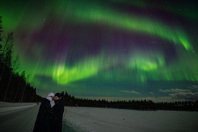 northern-lights-hunting-photo-tour-with-guarantee