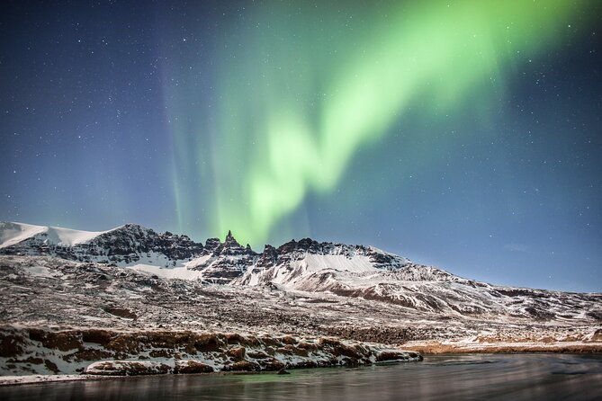 northern-lights-hunting-private