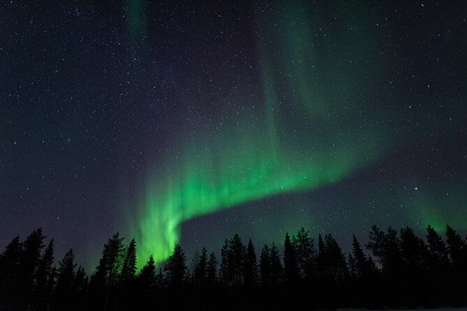 northern-lights-hunting-with-a-photographer-only-small-groups