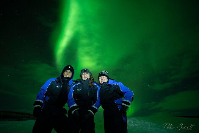 northern-lights-minibus-chase