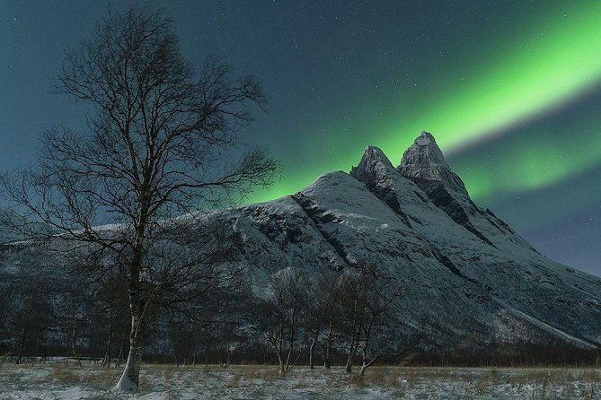 northern-lights-minibus-chase