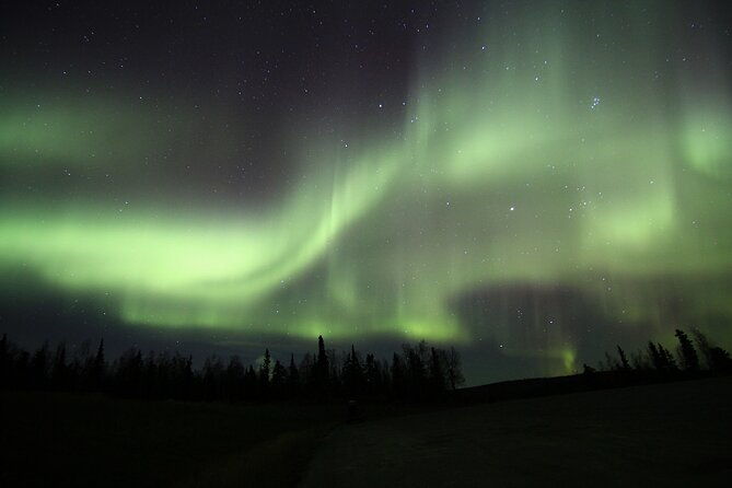 northern-lights-murphy-dome-viewing-in-fairbanks