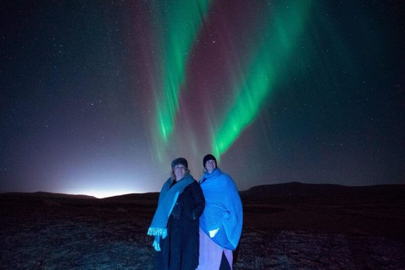 northern-lights-off-road-truck-photos-hot-cocoa-pastries