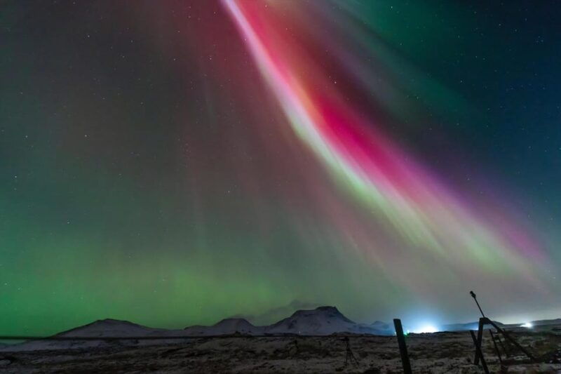 northern-lights-off-road-truck-photos-hot-cocoa-pastries