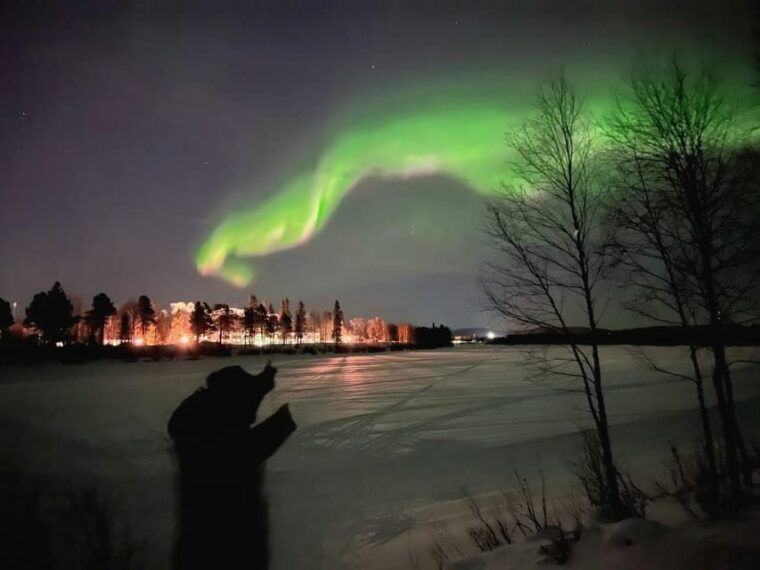 northern-lights-private-tour-rovaniemi