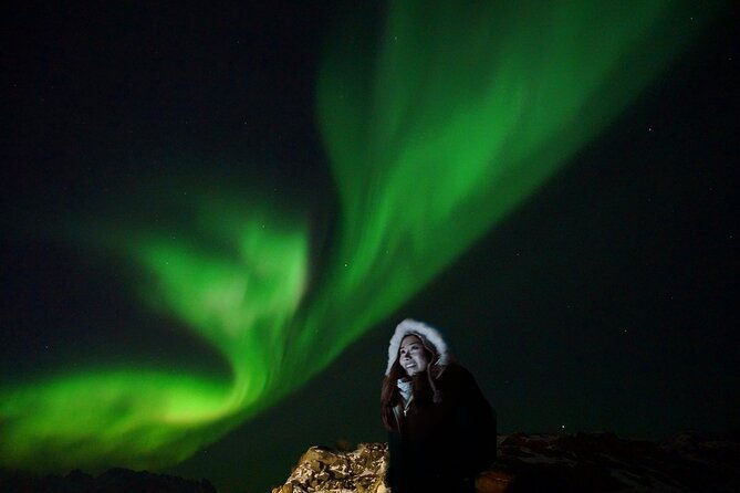 northern-lights-small-group-tour-from-reykjavik