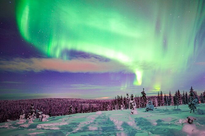 northern-lights-snowmobile-tour