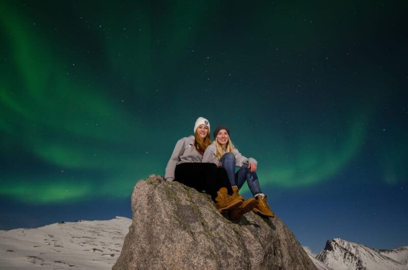 northern-lights-tour-by-minibus