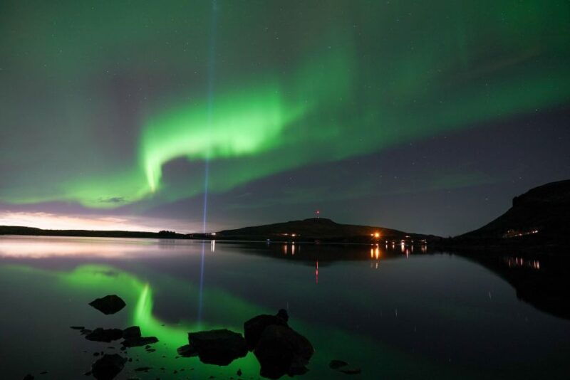 northern-lights-tour-from-reykjavik-with-photography
