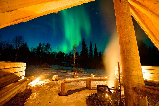 northern-lights-tour-in-atmospheric-cottage