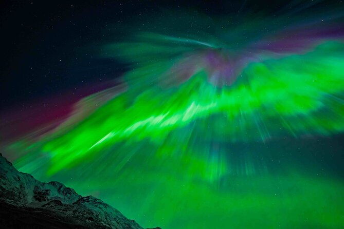 northern-lights-tour-with-small-group-of-8-people