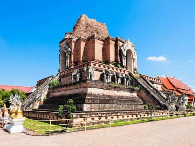 Northern Wonders: Temples & Doi Suthep Tour with Driver - Practical Tips for Your Day