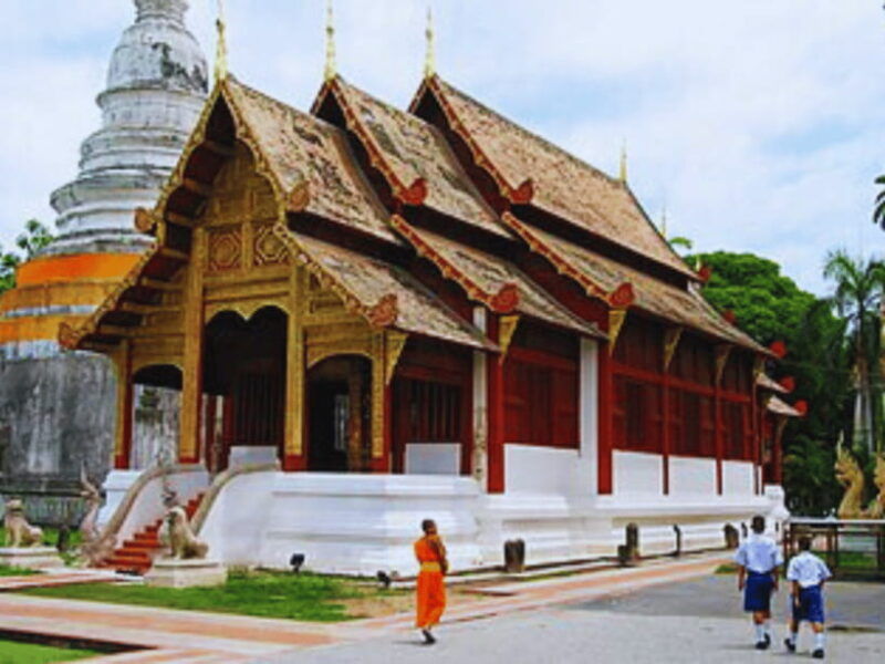 northern-wonders-temples-doi-suthep-tour-with-driver