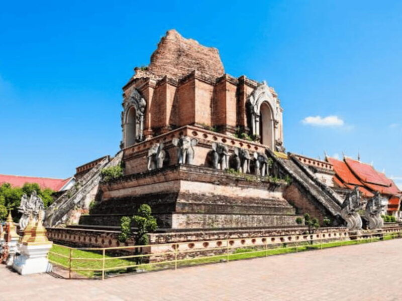 northern-wonders-temples-doi-suthep-tour-with-driver