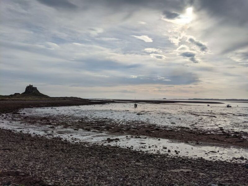 northumberland-private-bamburgh-and-lindisfarne-guided-tour