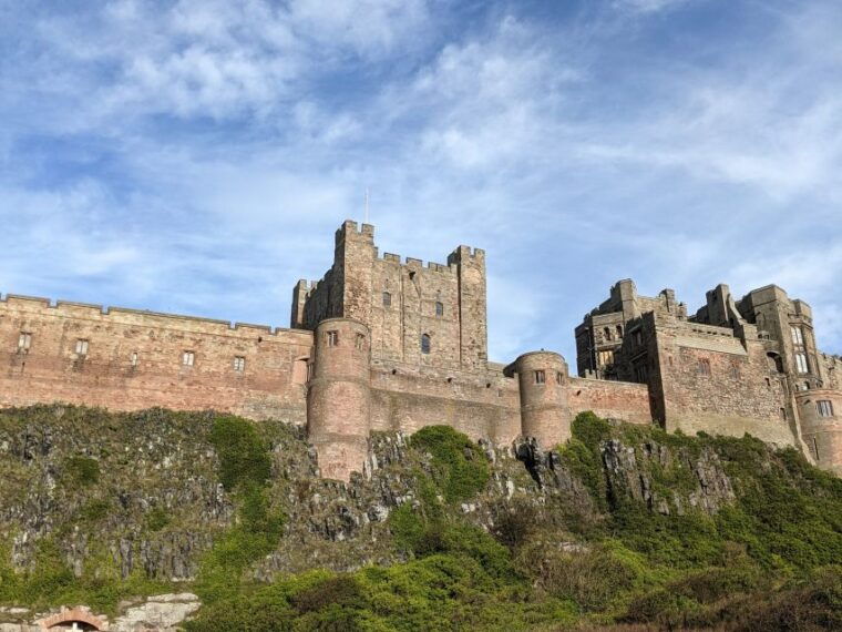 northumberland-private-bamburgh-and-lindisfarne-guided-tour