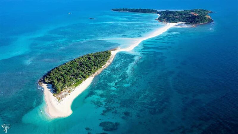 Nosy Be: Nosy Iranja Excursion - The Magic of Nosy Iranja: Two Islands, One Sandbar