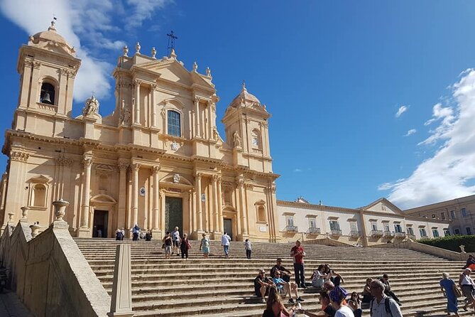 noto-marzamemi-and-ortigia-english-speaking-driver-mercedes-van