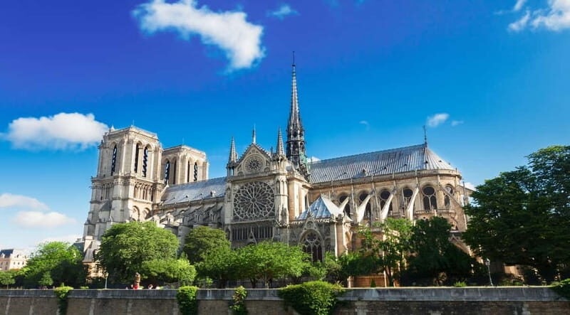 Notre-Dame Cathedral Entry, Louvre, Old Town Paris Tour - Key Points