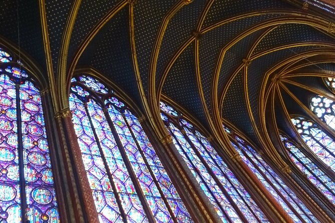 notre-dame-cathedral-exterior-sainte-chapelle-tour