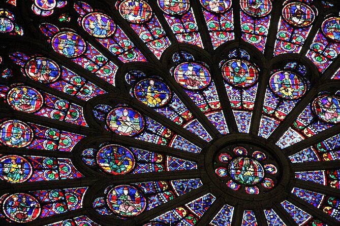 Notre Dame Cathedral Outdoor Walking Tour - Notre Dame Cathedral Outdoor Walking Tour Review
