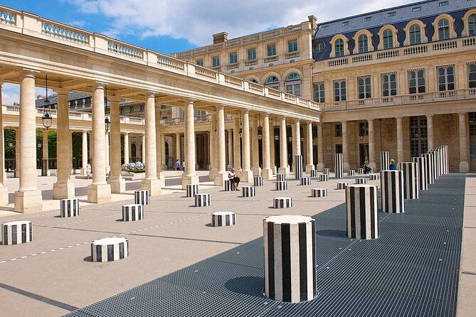 notre-dame-exterior-and-city-center-of-paris-with-local-guide-4