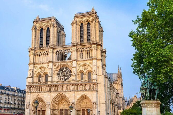 notre-dame-mystery-and-latin-quarter-walking-tour
