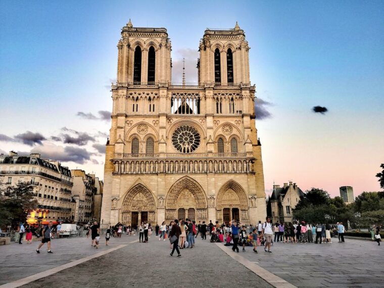 notre-dame-outside-ile-de-la-cite-st-severin-private-tour