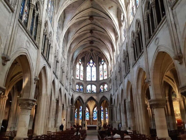 notre-dame-outside-ile-de-la-cite-st-severin-private-tour