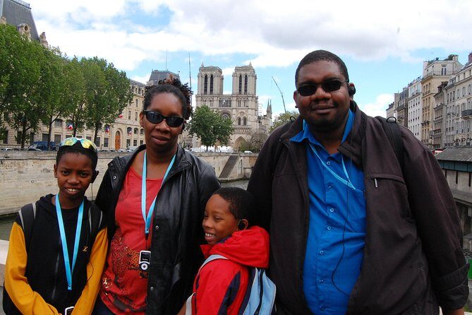 Notre Dame, St Chapel, ile de la cité, Louvre - semi private -4h - The Value of a Private, Guided Experience