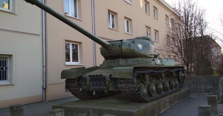 nowa-huta-a-guided-tour-of-a-utopian-socialist-city