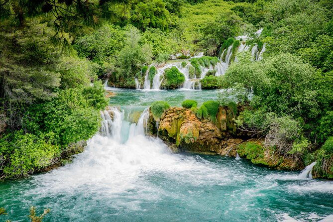 np-krka-waterfalls-wine-tasting-private-day-tour-from-split